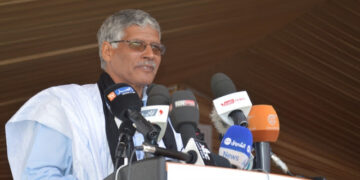 عشية إنعقاد جلسة مجلس الأمن، عضو الأمانة الوطنية عبد القادر الطالب عمر يطالب المجتمع الدولي بتحمل مسؤولياته تجاه القضية الصحراوية.