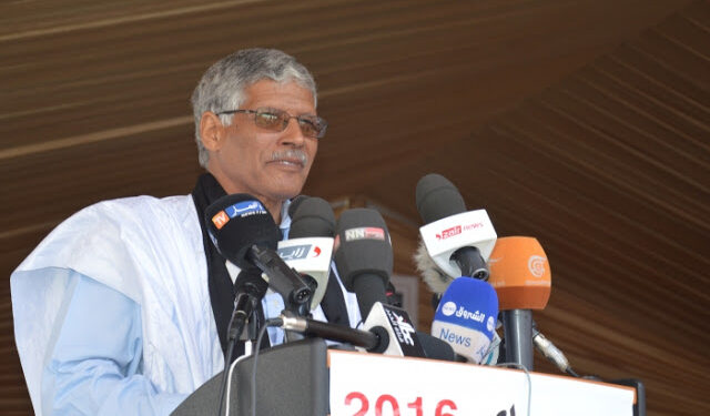 عشية إنعقاد جلسة مجلس الأمن، عضو الأمانة الوطنية عبد القادر الطالب عمر يطالب المجتمع الدولي بتحمل مسؤولياته تجاه القضية الصحراوية.