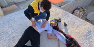 بالفيديو : إستهداف المدافع الصحراوي عن حقوق الإنسان ” بابوزيد محمد سعيد لبيهي ” من قلب منزل “أهل خيا”  كاد ينهي حياته.