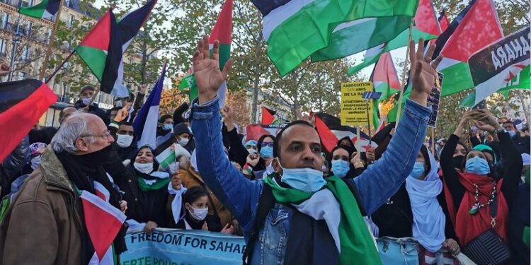 إشعارهام ورسمي : بعد الدعوات المطالبة بتنظيم وقفة عارمة أمام المستشفى الذي يعالج فيه رئيس الجمهورية إبراهيم غالي مكتب الجاليات الصحراوية بإوروبا يطالب بالآتي .