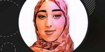 العيون المحتلة : الجماهير تُصلّى صلاة الجنازة على روح الشابة الصحراوية “رباب بصمة أمل” بمسجد شارع الطنطان ظهر اليوم الأربعاء.