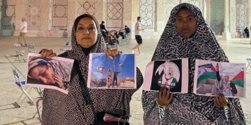 بالفيديو : من قلب ساحة القدس الشريف تضامن لا مشروط مع عائلة الجسورة “سلطانة خيا”.