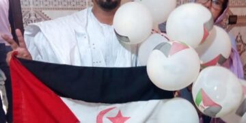 المدون و السجين السياسي الصحراوي ” وليد السالك البطل ”  يغادر السجن بعد سنتين من الإعتقال السياسي.
