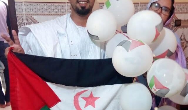 المدون و السجين السياسي الصحراوي ” وليد السالك البطل ”  يغادر السجن بعد سنتين من الإعتقال السياسي.