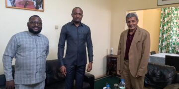 السفير الصحراوي بأنغولا يستقبل الأمين العام لشبيبة الحركة الشعبية لتحرير أنغولا.