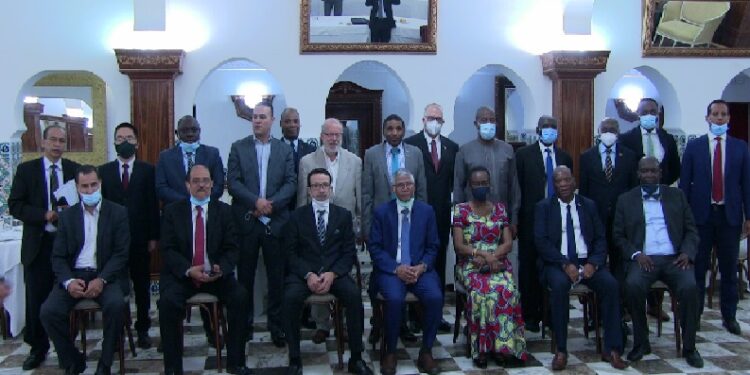 في سابقة مشرّفة في نطاق العمل الدبلوماسي : القيادي عبد القادر الطالب يشرف على لقاء سياسي كبير ضم أكثر من 15 سفير معتمد بالجزائر ( +التفاصيل).