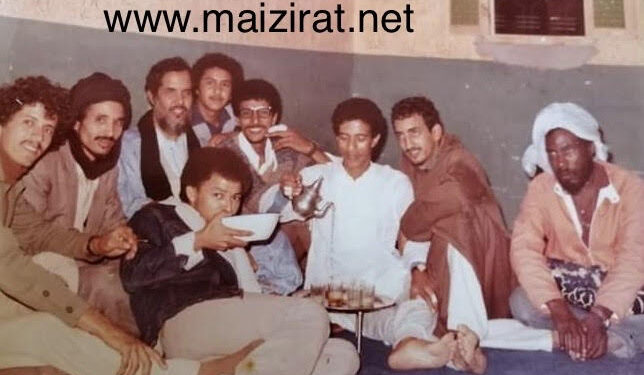 بالفيديو : شاهد وبشكل حصري مجموعة الإنتصار أول فرقة لطرب الحساني الأصيل بالصحراء الغربية عام 1976 يتوسطهم العلامة سيداتي السلامي.