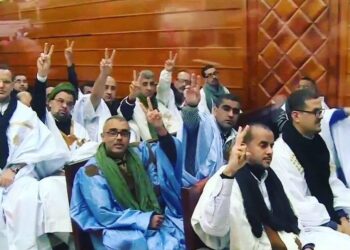 الأسرى المدنيون الصحراويون مجموعة أگديم إزيك يضربون إنذاريا عن الطعام بمختلف السجون المغربية.