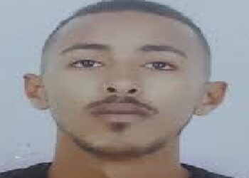 الناشط الصحراوي “الطيرش محمد” يتعرض للتعذيب بحي معطلى وسط مدينة العيون المحتلة إنتقاما من مواقفه السياسية.