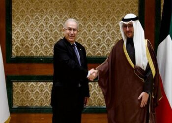 الكويت تؤكد  أنها “ستكون أول المشاركين في القمة العربية التي ستحتضنها الجزائر و اخر المغادرين لها”