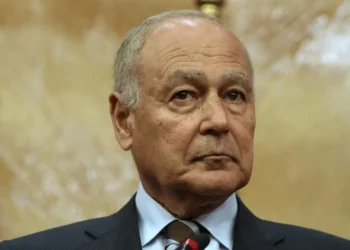 الأمين العام لجامعة الدول العربية أحمد أبو الغيط : نرحب كثيرا بقرار قمة الاتحاد الإفريقي بتجميد منح إسرائيل صفة مراقب.