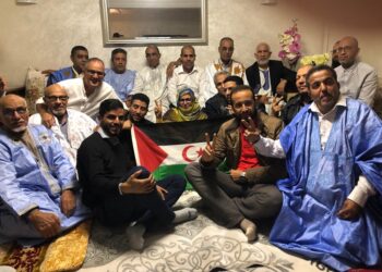 بالصور : سلطانة سيدي براهيم خيا ووفد منظمة كوديسا يقوده رئيسها في لقاء تواصلي مع جمعية الجالية الصحراوية بفرنسا.