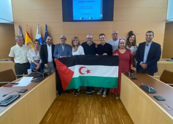 بالصور : مجلس الحكومة المحلية لمقاطعة جزيرة تنريفي الكنارية يتبنى توصية مهمة لفائدة القضية الصحراوية.