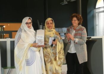 عاجل : رمز إنتفاضة الإستقلال السلمية أيقونة النضال الصحراوي الجسورة “سلطانة خيا” تحوز على جائزة ” المواطنة ” لحقوق الإنسان بمنطقة لاريوخا (+الصور).