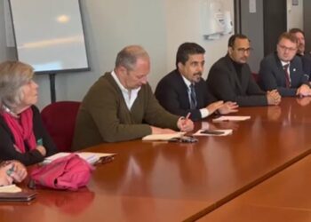 الدبلوماسي المخضرم “أبي بشرايا البشير” يقدم عرضاً شاملاً للمعطيات المحيطة بالقضية الوطنية، خلال إجتماع مع المجموعة البرلمانية “الصحراء الغربية” الأوربية (+التفاصيل).
