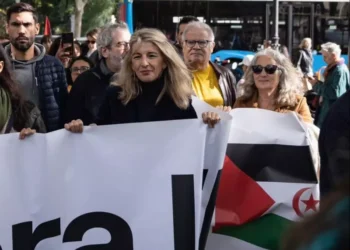 عاجل : نائبة رئيس الحكومة الإسبانية تشارك في مظاهرة مدريد الضخمة المؤيدة للقضية الصحراوية وتؤكد مواصلة دعم حزب سومار للشعب الصحراوي وقضيته العادلة.