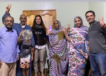 العيــــون المحتلة : أقوى تجمع حقوقي بالأرض المحتلة (منظمة كوديسا) يجتمع بصحفييـــــن أجنبيين.