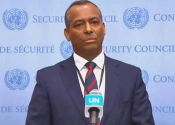 الدكتور سيدي محمد عمار ممثل جبهة البوليساريو بالأمم المتحدة والمنسق مع المينورسو يؤكد أن “العنصر الثابت في “معادلة الصراع” هو الشعب الصحراوي المؤمن بعدالة قضيته والمتمسك بشدة بحقوقه الثابتة وغير القابلة للتصرف أو المساومة أو التقادم “.