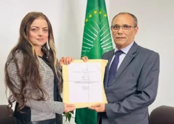 سابقة تاريخية وسياسية تجسد الدولة الصحراوية كحقيقة لا رجعة فيها : عميد مجموعة شمال إفريقيا في الإتحاد السفير الصحراوي “لمن أباعلي” يودع ملف المرشح المغربي لمنصب نائب رئيس المفوضية.