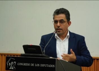 الدبلوماسي المخضرم “أبي بشرايا البشير” يوجه كلمة قوية من داخل البرلمان الإسباني يؤكد من خلالها أن الشعب الصحراوي داخل مرحلة جديدة، وتمحورت حول 7 نقاط هامة للغاية، كانت على الشكل التالي :