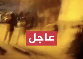 عاجل وبالفيديو والصور : بغية ترحيل ثلاثة صحفيين ومراقبين دوليين، إدارة الإحتلال تهاجم منزل عضو منظمة كوديسا الناشط الصحراوي “حسن زروالي” بمدينة الداخلة المحتلة.