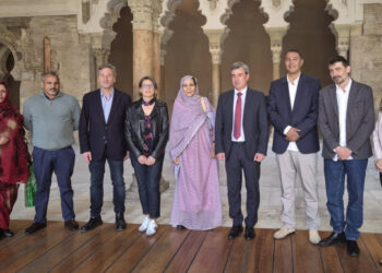 وفد صحراوي هام يستقبل بمقر البرلمان الجهوي لمقاطعة أراغون، ويجري “مباحثات معمقة” مع الكتلة البرلمانية التضامنية.