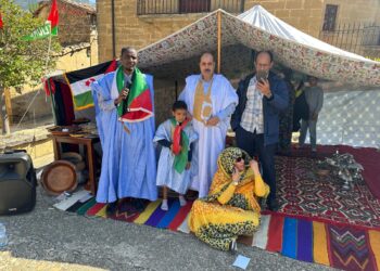بالصور والفيديو : تمثلية جبهة لبوليساريو بلاريوخا تنظم حفل كبير تحيي فيها الذكرى المزدوجة 10 ماي و20 ماي الخالدتين.