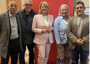 السيدة منى دُزدار، عضو البرلمان الوطني النمساوي رئيسة جديدة للجمعية النمساوية للتضامن مع الشعب الصحراوي.