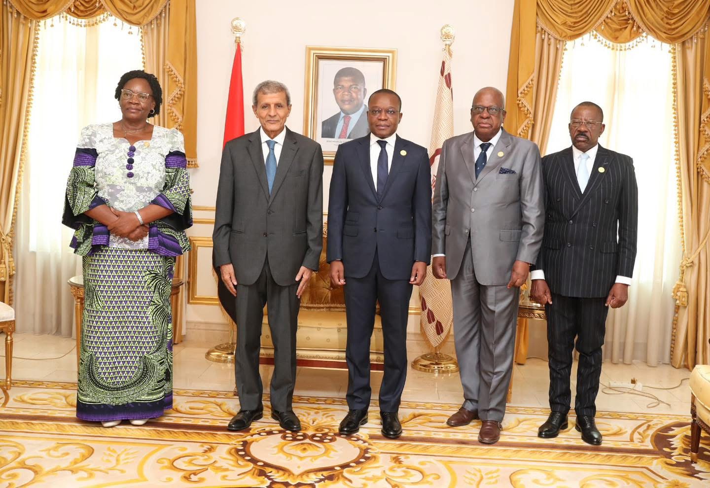 السفير الصحراوي “حمدي ميارة” يستقبل من طرف رئيس الجمعية الوطنية في جمهورية انغولا ( الصور)